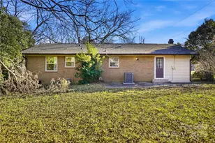 3819 Langley Rd, Charlotte, NC 28215 - Photo 2