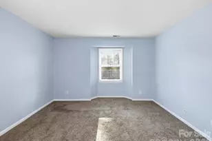 6146 Meadow Rose Ln, Charlotte, NC 28215 - Photo 28