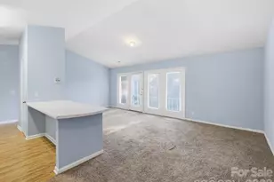 6146 Meadow Rose Ln, Charlotte, NC 28215 - Photo 8