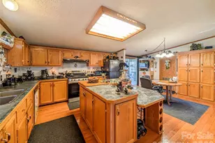 1372 Lickskillet Rd, Burnsville, NC 28714 - Photo 18