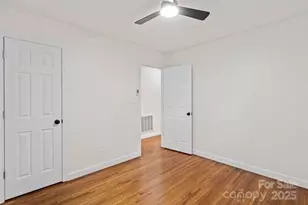 2430 Dora Dr, Charlotte, NC 28215 - Photo 18