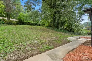 2430 Dora Dr, Charlotte, NC 28215 - Photo 20