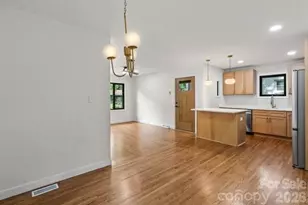 2430 Dora Dr, Charlotte, NC 28215 - Photo 8