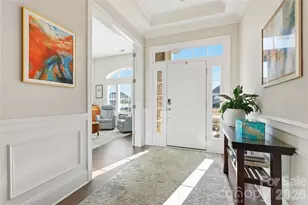 12035 Cove Ct, Charlotte, NC 28278 - Photo 2