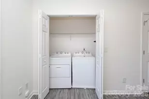 518 Donatello Avenue, Charlotte, NC 28205 - Photo 18