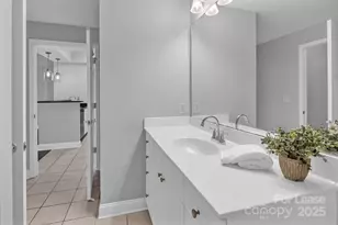 300 W 5th St, Charlotte, NC 28202 - Photo 24