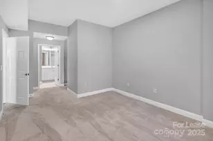 300 W 5th St, Charlotte, NC 28202 - Photo 26