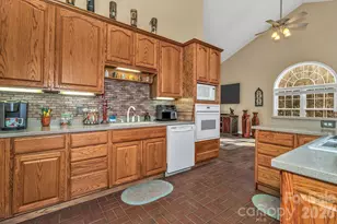 45 Baton Ln, Asheville, NC 28803 - Photo 20