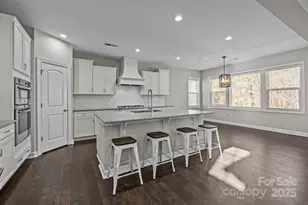 16500 Bryant Meadows Dr, Charlotte, NC 28278 - Photo 8