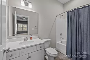 16500 Bryant Meadows Dr, Charlotte, NC 28278 - Photo 16