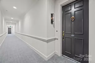 477 Fenton Pl, Charlotte, NC 28207 - Photo 4