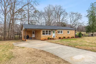 2104 Hollandale Drive, Gastonia, NC 28054 - Photo 4