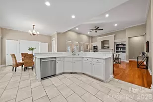 1416 Shade Tree Ct, Matthews, NC 28104 - Photo 18