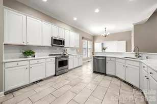 1416 Shade Tree Ct, Matthews, NC 28104 - Photo 10