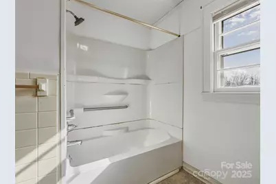 110 2nd Avenue NE, Catawba, NC 28609 - Photo 20