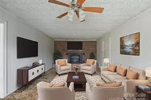 110 2nd Ave NE, Catawba, NC 28609 - Photo 2