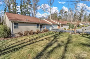 210 Allen Paul Dr, Hendersonville, NC 28791 - Photo 2