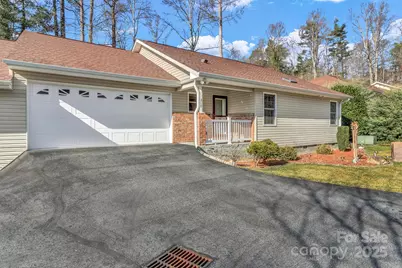 210 Allen Paul Drive, Hendersonville, NC 28791 - Photo 4