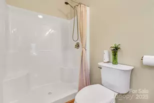 210 Allen Paul Dr, Hendersonville, NC 28791 - Photo 32