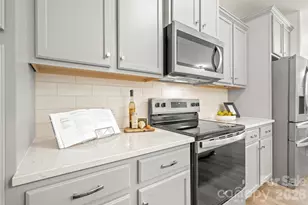 9409 Tradewinds Ct, Lancaster, SC 29720 - Photo 6