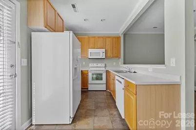 11013 Dundarrach Lane, Charlotte, NC 28277 - Photo 8