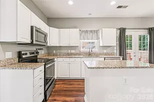 6603 Allness Glen Ln, Charlotte, NC 28269 - Photo 4