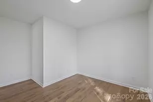 8618 Herons Pond Ct, Charlotte, NC 28215 - Photo 16