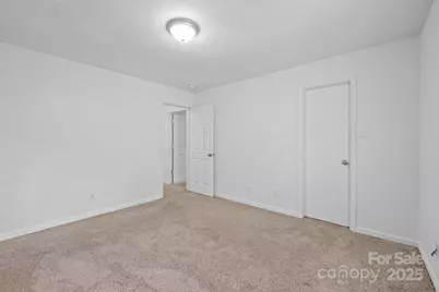 8618 Herons Pond Court, Charlotte, NC 28215 - Photo 26