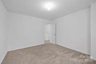 8618 Herons Pond Ct, Charlotte, NC 28215 - Photo 28