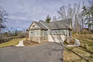 597 Aiken Rd, Asheville, NC 28804 - Photo 26
