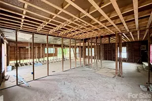 104 E Church St, Dallas, NC 28034 - Photo 4