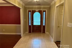 2206 Water Oak Ln, Gastonia, NC 28056 - Photo 4