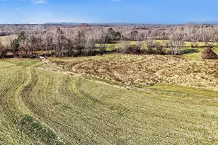 498 Carolina Ridge Rd, Gaffney, SC 29341 - Photo 14