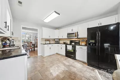 3392 Overbrook Drive, Conover, NC 28613 - Photo 10