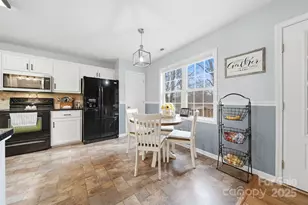 3392 Overbrook Dr, Conover, NC 28613 - Photo 8