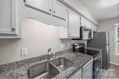 704 Heritage Parkway, Fort Mill, SC 29715 - Photo 6