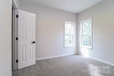 9410 Mitchell Glen Drive, Charlotte, NC 28277 - Photo 12