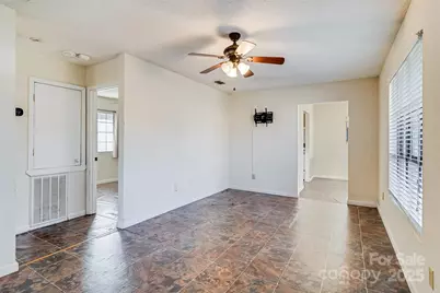 90 2nd Street SE, Catawba, NC 28609 - Photo 8