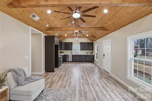 522 W McLelland Ave, Mooresville, NC 28115 - Photo 2