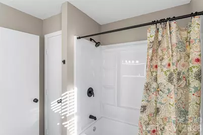 2730 33rd Avenue NE, Hickory, NC 28601 - Photo 18