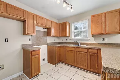 8725 Holly Creek Court, Charlotte, NC 28216 - Photo 8