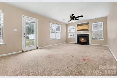 8725 Holly Creek Court, Charlotte, NC 28216 - Photo 2