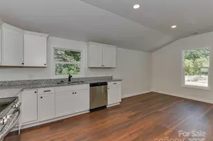 3204 Amay James Ave, Charlotte, NC 28208 - Photo 10