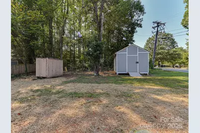 3204 Amay James Avenue, Charlotte, NC 28208 - Photo 28