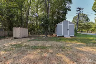 3204 Amay James Ave, Charlotte, NC 28208 - Photo 28