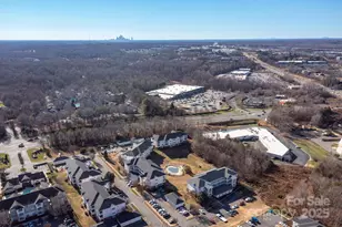 9047 Meadow Vista Rd, Charlotte, NC 28213 - Photo 32