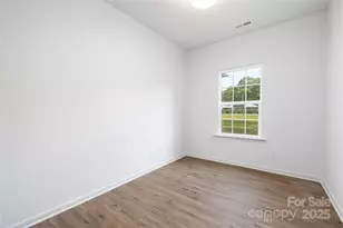 1422 Summerville Rd, Charlotte, NC 28214 - Photo 10