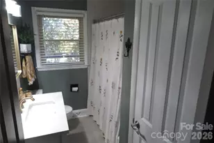 4022 Lynn Cir, Shelby, NC 28152 - Photo 12