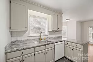 110 Turnberry Ln, Mooresville, NC 28117 - Photo 12