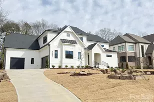 5907 Lakeview Dr, Charlotte, NC 28270 - Photo 2